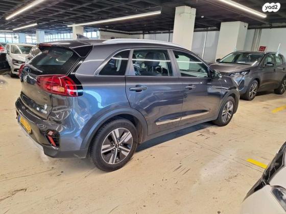 קיה נירו הייבריד PHEV LX אוט' 1.6 (141 כ''ס) היברידי חשמל / בנזין 2021 למכירה בחיפה