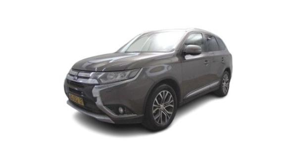 מיצובישי אאוטלנדר 4X4 Limited אוט' 7 דיזל מק' 2.3 (150 כ"ס) דיזל 2016 למכירה ב