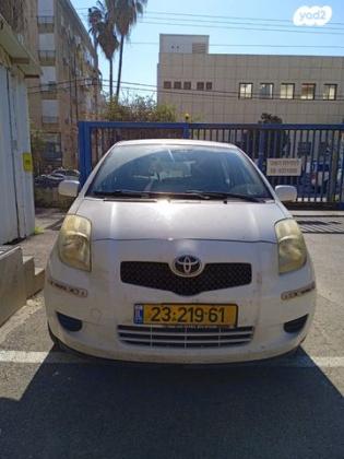 טויוטה יאריס Sol רובוטית 1.3 (87 כ"ס) בנזין 2007 למכירה בקרית מלאכי