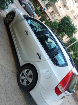 יונדאי i30CW Inspire סטיישן אוט' 1.6 (126 כ''ס) בנזין 2012 למכירה בחולון