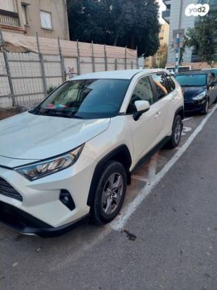 טויוטה RAV4 הייבריד E-xperience הייבריד 5 דל' אוט' 2.5 (178 כ''ס) בנזין 2022 למכירה בחצור אשדוד