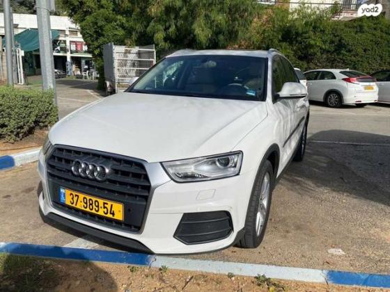 אאודי Q3 4X4 Luxury אוט' 2.0 (180 כ"ס) בנזין 2015 למכירה ברעננה