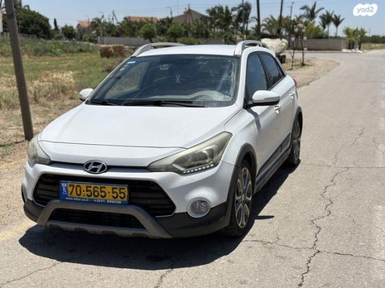 יונדאי i20 קרוס Premium אוט' 1.4 (100 כ"ס) בנזין 2017 למכירה באשדוד