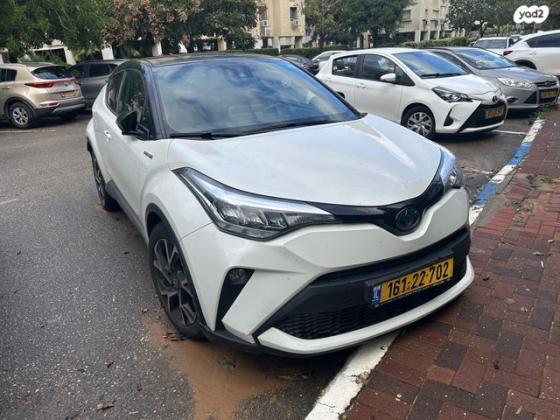 טויוטה C-HR Chic הייבריד אוט' 1.8 (98 כ"ס) בנזין 2020 למכירה ברעננה