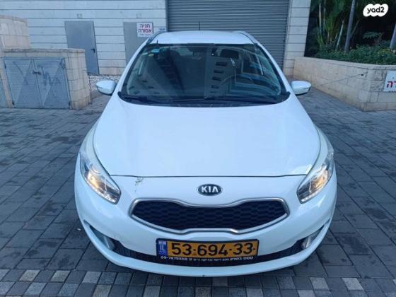 קיה סיד / CEED LX סטיישן אוט' 1.6 (135 כ''ס) בנזין 2015 למכירה בפתח תקווה