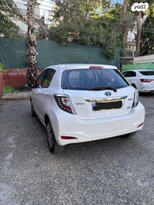 טויוטה יאריס הייבריד Hybrid אוט' 1.5 (74 כ''ס) בנזין 2013 למכירה בבני ברק