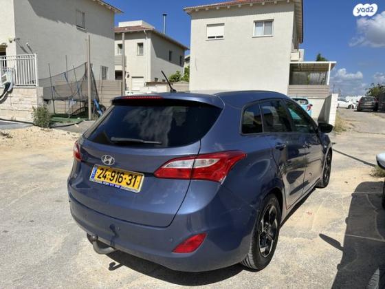 יונדאי i30 Inspire סטיישן אוט' 1.6 (135 כ"ס) בנזין 2014 למכירה ברחובות