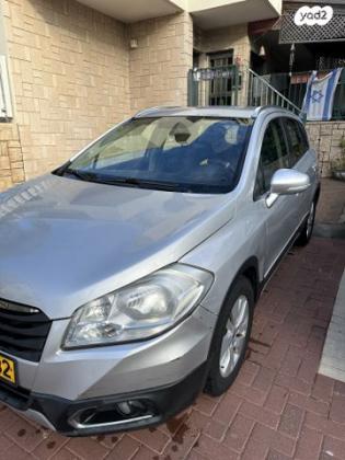 סוזוקי SX4 קרוסאובר GLX אוט' 1.6 (118 כ''ס) בנזין 2014 למכירה בגדרה