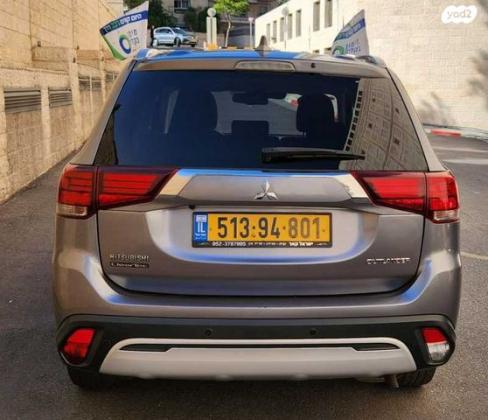 מיצובישי אאוטלנדר Instyle אוט' 7 מק' 2.0 (150 כ"ס) בנזין 2018 למכירה בירושלים