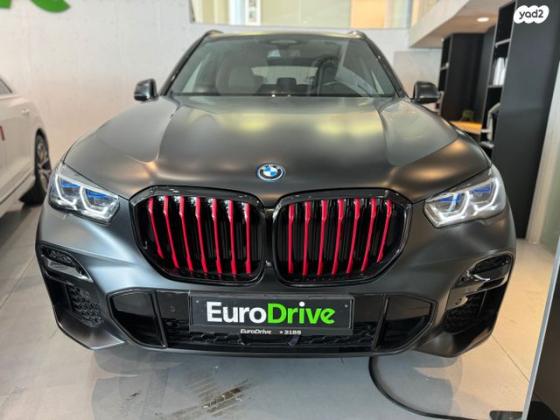 ב.מ.וו X5 45E XDRIVE Black Vermil הייב' אוט' 3.0 (286 כ''ס) היברידי חשמל / בנזין 2023 למכירה ברמת השרון