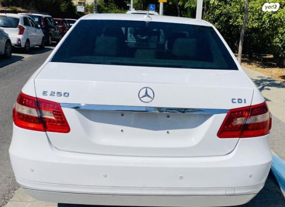 מרצדס E-Class E250 Elegance אוט' דיזל 2.1 (204 כ''ס) דיזל 2013 למכירה בתל אביב יפו