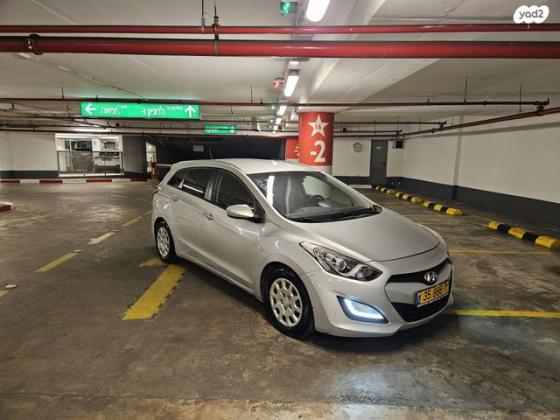 יונדאי i30 Inspire סטיישן אוט' 1.6 (135 כ"ס) בנזין 2013 למכירה בגליל ים