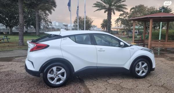 טויוטה C-HR City הייבריד אוט' 1.8 (98 כ"ס) בנזין 2019 למכירה בזכרון יעקב