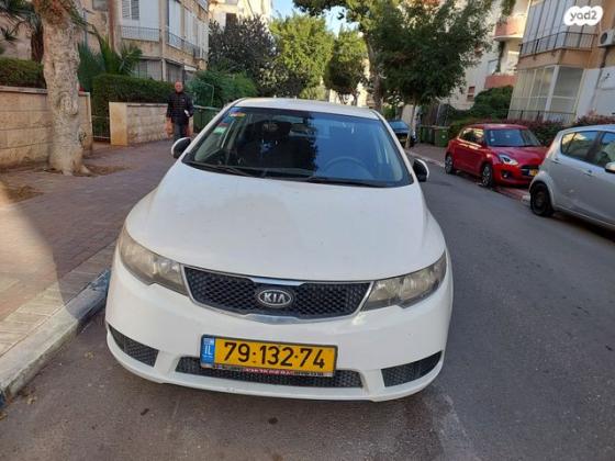 קיה פורטה LX אוט' 1.6 (126 כ"ס) בנזין 2011 למכירה בפתח תקווה