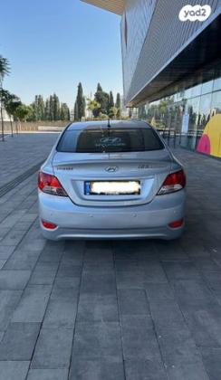 יונדאי i25 Inspire אוט' 1.4 (109 כ''ס) בנזין 2012 למכירה בחדרה