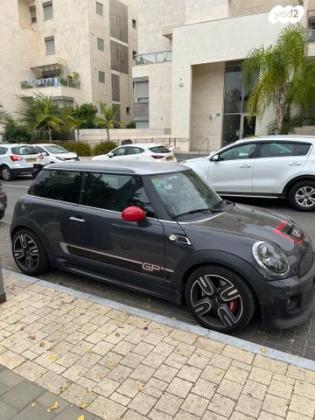 מיני JCW GP ידני 3 דל' 1.6 (218 כ"ס) בנזין 2013 למכירה בתל אביב יפו