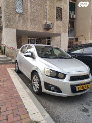 שברולט סוניק LTZ הצ'בק אוט' 1.6 (116 כ"ס) בנזין 2015 למכירה בפתח תקווה