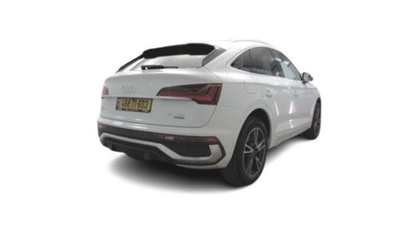 אאודי Q5 4X4 SLN Luxury Premium אוט' 2.0 (265 כ"ס) בנזין 2023 למכירה ב