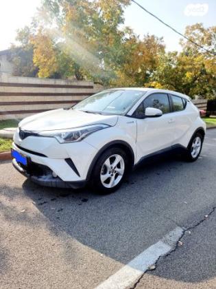 טויוטה C-HR Flow-P הייבריד אוט' 1.8 (98 כ"ס) בנזין 2019 למכירה במודיעין מכבים רעות