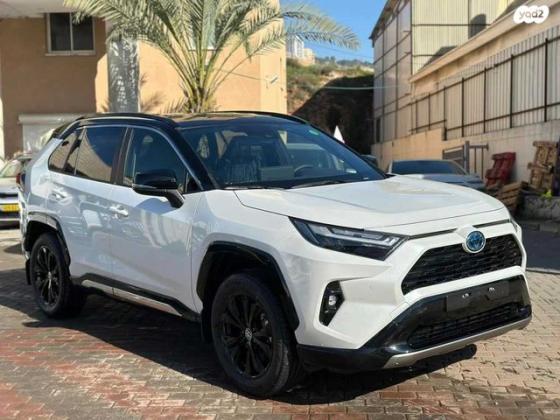 טויוטה RAV4 הייבריד LE הייבריד אוט' 2.5 (176 כ''ס) בנזין 2024 למכירה באכסאל