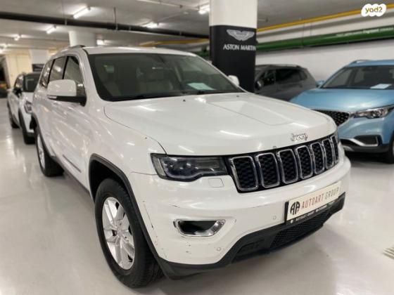 ג'יפ / Jeep גרנד צ'ירוקי 4X4 Laredo אוט' 5 מק' 3.6 (286 כ''ס) בנזין 2017 למכירה בהרצליה