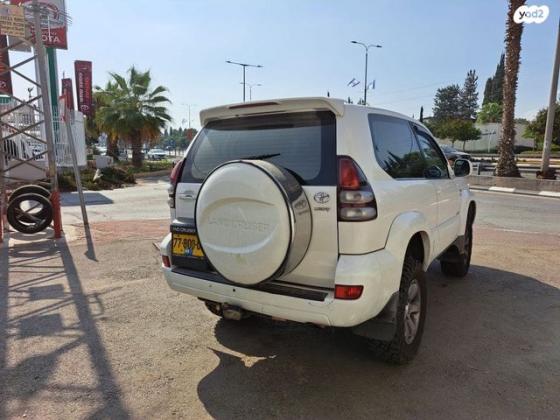 טויוטה לנד קרוזר קצר 4X4 Luxury אוט' דיזל 3.0 (166 כ''ס) דיזל 2005 למכירה באור יהודה