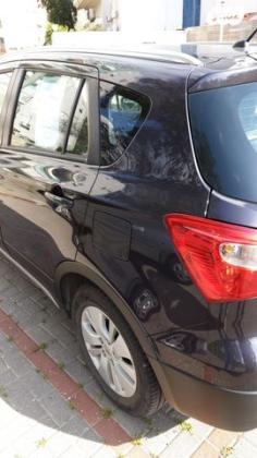 סוזוקי SX4 קרוסאובר GLX אוט' 1.6 (118 כ''ס) בנזין 2015 למכירה בעתלית