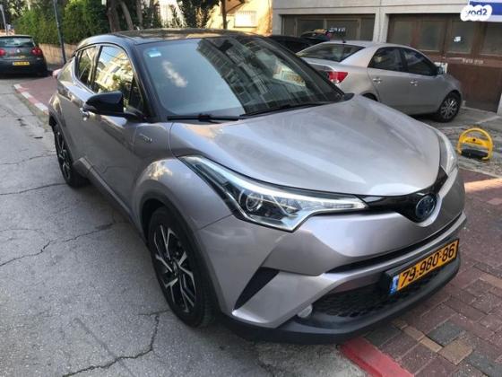 טויוטה C-HR Chic הייבריד אוט' 1.8 (98 כ"ס) בנזין 2017 למכירה בחולון