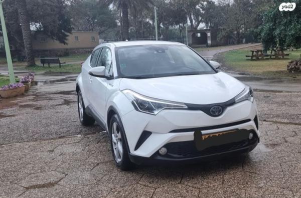 טויוטה C-HR City הייבריד אוט' 1.8 (98 כ"ס) בנזין 2019 למכירה בזכרון יעקב