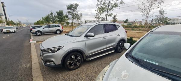 אם. ג'י. / MG ZS Net Up אוט' 1.0 (111 כ''ס) בנזין 2019 למכירה בראש העין