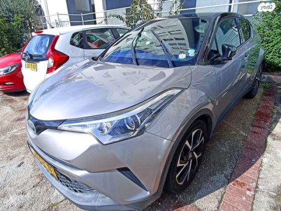 טויוטה C-HR Chic הייבריד אוט' 1.8 (98 כ"ס) בנזין 2018 למכירה בראשון לציון