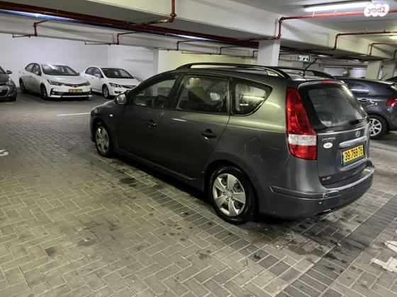 יונדאי i30CW Inspire סטיישן אוט' 1.6 (126 כ''ס) בנזין 2011 למכירה ביבנה