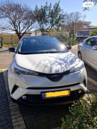 טויוטה C-HR Chic הייבריד אוט' 1.8 (98 כ"ס) בנזין 2019 למכירה בכרמיאל