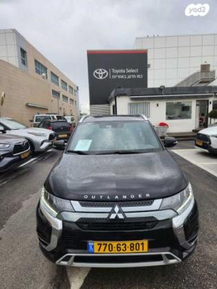 מיצובישי אאוטלנדר PHEV 4X4 Luxury הייבריד אוט' 5 מק' 2.4 (135 כ''ס) היברידי חשמל / בנזין 2019 למכירה בראשון לציון