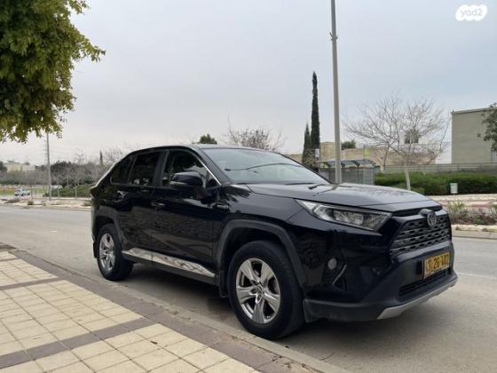 טויוטה RAV4 הייבריד 4X4 E-xperience הייבריד אוט' 2.5 (178 כ''ס) בנזין 2021 למכירה בלהבים