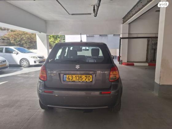 סוזוקי SX4 GLX-HB הצ'בק אוט' 1.6 (119 כ''ס) בנזין 2010 למכירה בתל אביב יפו