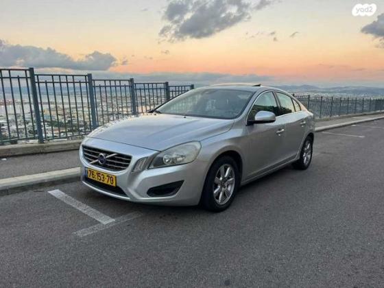 וולוו S60 Active אוט' 2.0 (203 כ''ס) בנזין 2011 למכירה בחיפה