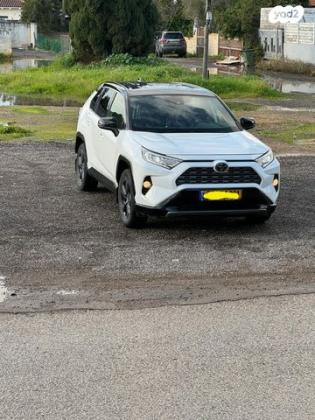 טויוטה RAV4 ארוך 4X4 Explore אוט' 2.0 (175 כ''ס) בנזין 2019 למכירה בחדרה