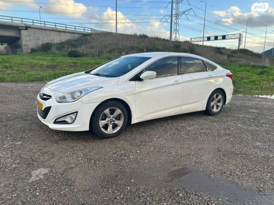 יונדאי i40 Premium אוט' 2.0 (178 כ''ס) בנזין 2012 למכירה בבית שמש