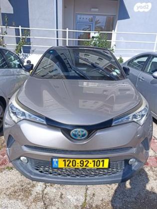 טויוטה C-HR Chic הייבריד אוט' 1.8 (98 כ"ס) בנזין 2018 למכירה בראשון לציון