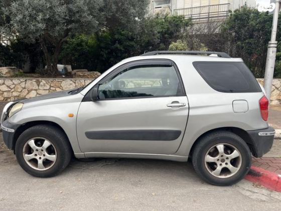 טויוטה RAV4 קצר 4X4 STD אוט' 2.0 (150 כ''ס) [2001-2006] בנזין 2001 למכירה בחולון