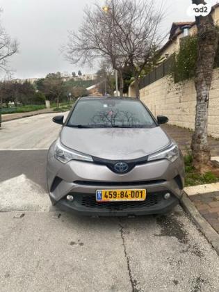 טויוטה C-HR Chic הייבריד אוט' 1.8 (98 כ"ס) בנזין 2019 למכירה בחיפה