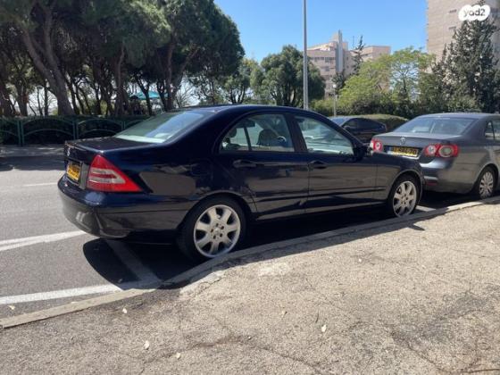 מרצדס C-Class C200 Classic אוט' 2.0 (163 כ''ס) בנזין 2002 למכירה בחיפה