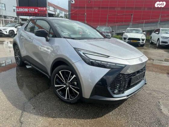 טויוטה C-HR Lounge הייבריד אוט' 1.8 (98 כ''ס) בנזין 2024 למכירה בראשון לציון