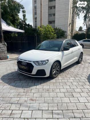 אאודי A1 Sportback Comfort אוט' 1.0 (110 כ''ס) בנזין 2021 למכירה בלוד