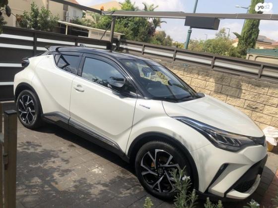 טויוטה C-HR Chic הייבריד אוט' 1.8 (98 כ"ס) בנזין 2020 למכירה בכפר סבא