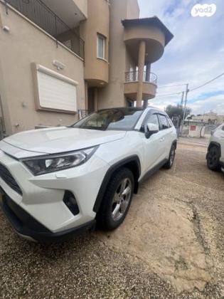 טויוטה RAV4 ארוך Extreme אוט' 2.0 (175 כ''ס) בנזין 2020 למכירה בבאקה אל ע'רביה