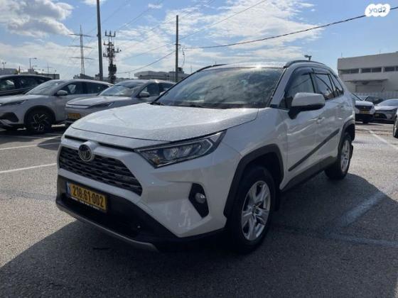 טויוטה RAV4 ארוך 4X2 Experience אוט' 2.0 (175 כ''ס) בנזין 2020 למכירה ב