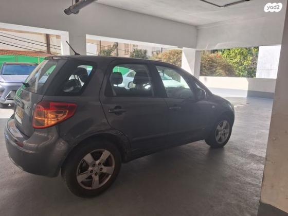 סוזוקי SX4 GLX-HB הצ'בק אוט' 1.6 (119 כ''ס) בנזין 2010 למכירה בתל אביב יפו