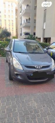 יונדאי i20 Instyle אוט' 1.4 (100 כ''ס) בנזין 2012 למכירה בנס ציונה